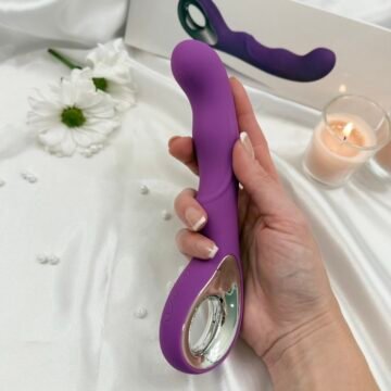 Velvet Wave G-Spot Vibrator - Elegant Rechargeable Silicone Massager