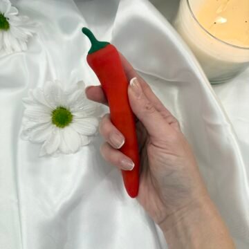 Pepper-inspired silicone massager