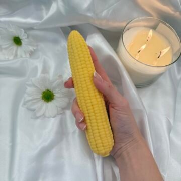 Corn-inspired silicone massager