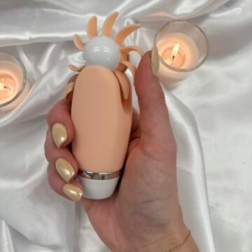 360° Rotating Tongue Vibrator – Licking & Oral Simulation Clitoral Stimulator